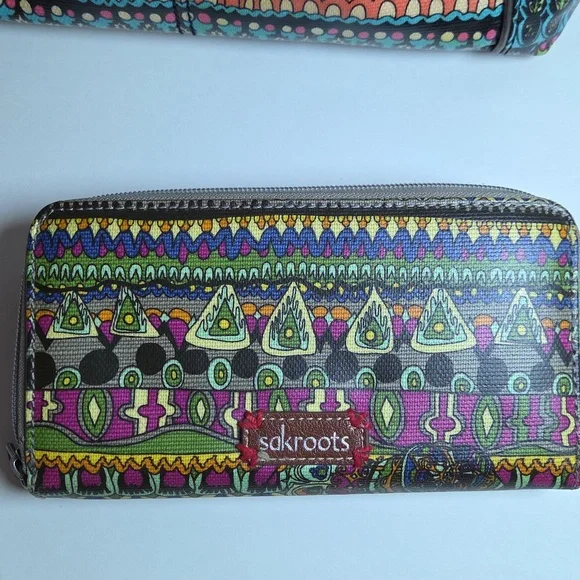 Sakroots Colorful Patterned Elephant Tote Bag with Matching Wallet - Picture 12 of 14